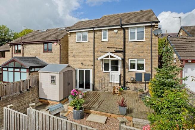 4 bed Detached for sale Image 10