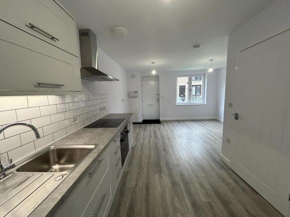 1 bed Apartment to rent Image 4
