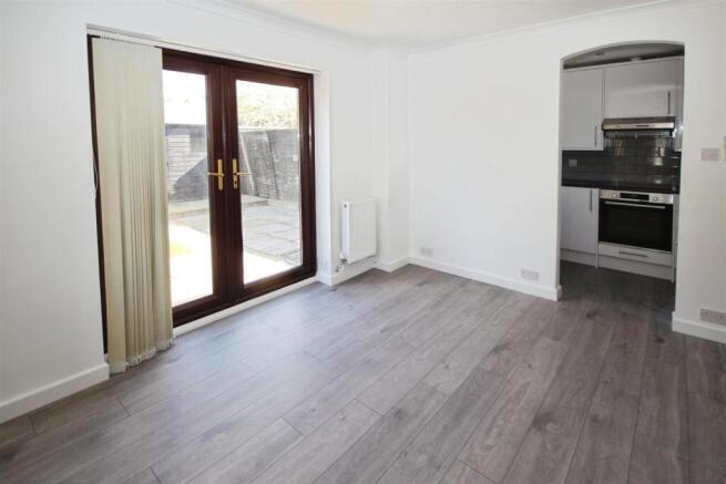 cbddf289-Living 20room 203.JPG