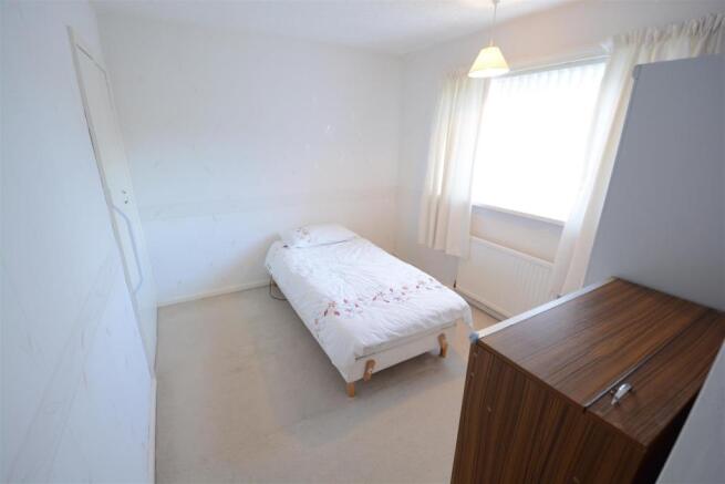 Bedroom 2 (rear)
