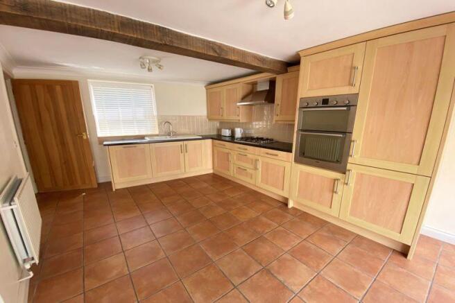 Kitchen/Dining...
