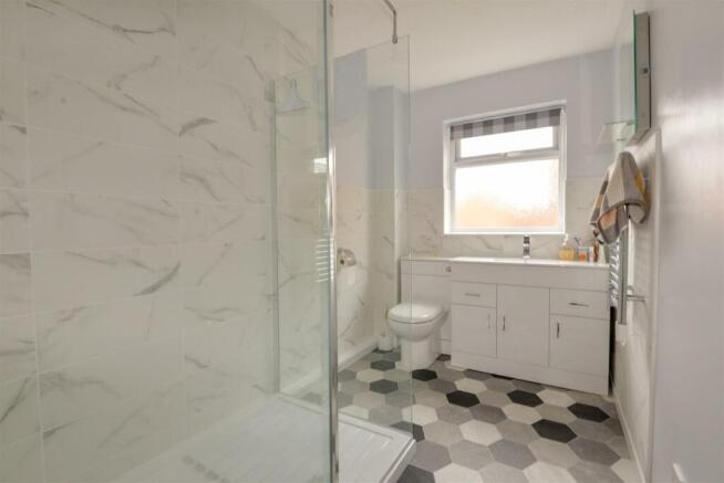Shower Room 1.jpg