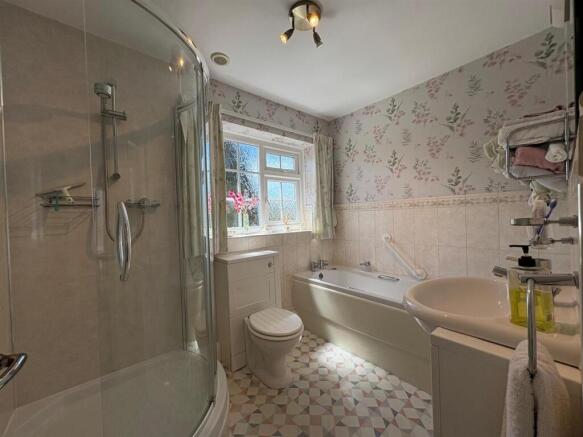 3 bed Detached for sale Image 6