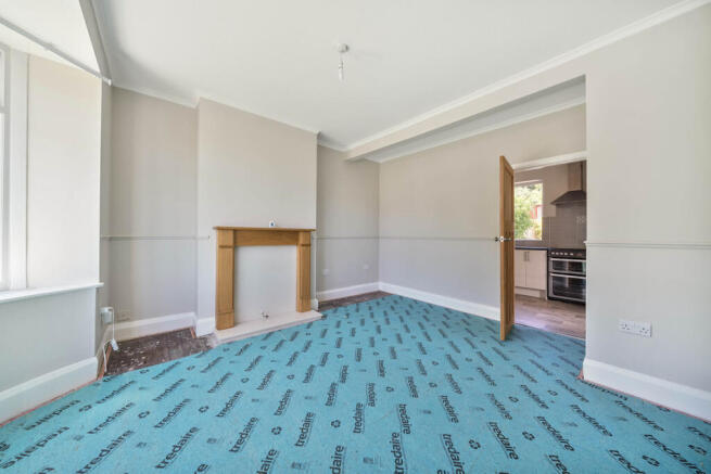 3 bed Semi-Detached for sale Image 4