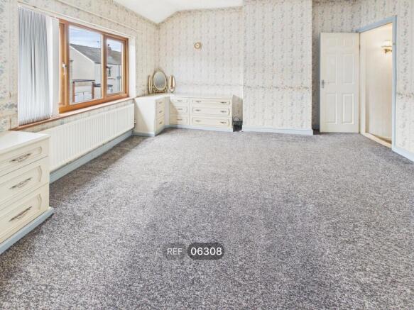 2 bed Terraced to rent Image 10