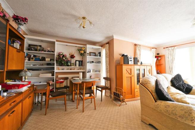 Lounge / Dining Room