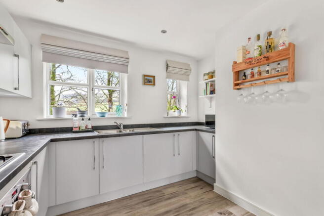 2 bed Apartment for sale Image 9