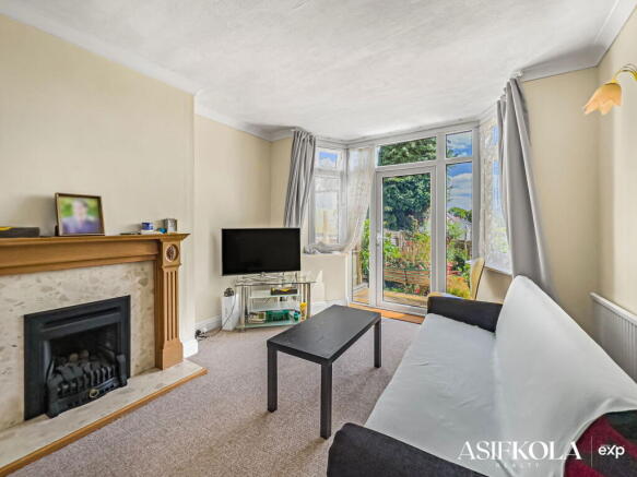 Jeremy Road, Goldthorn Park, Wolverhampton, WV4 5BX photo 2