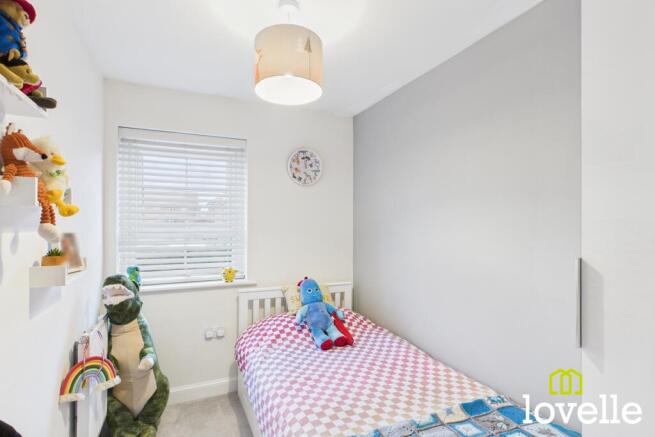 3 bed Semi-Detached to rent Image 8