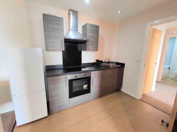 2 bed Apartment for sale Image 8