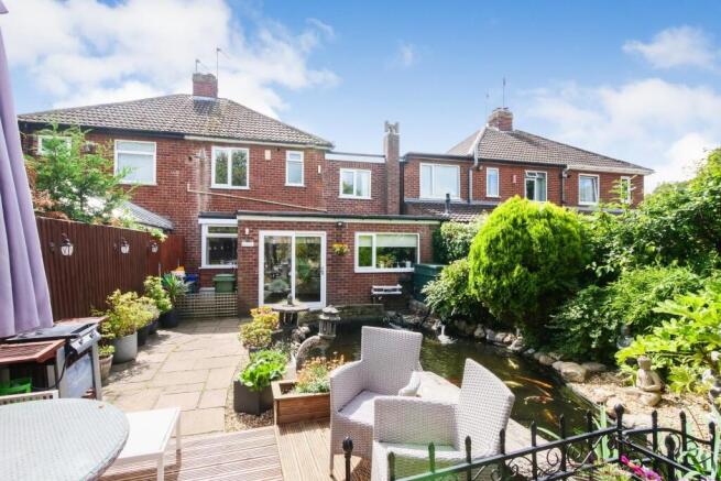 4 bed Semi-Detached for sale Image 9
