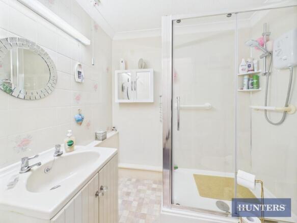 1 bed Flat for sale Image 7