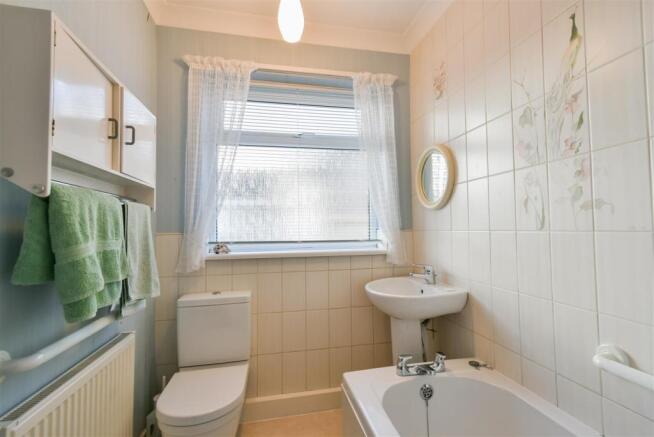 bathroom.JPG