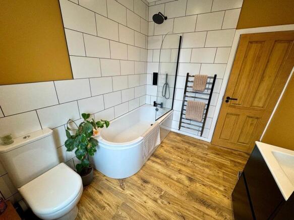 2 bed Terraced for sale Image 12