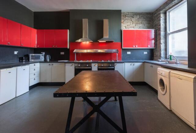 1 bed Apartment to rent Image 5