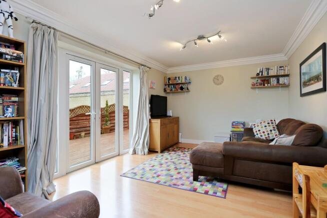 FAMILY/DINING RM