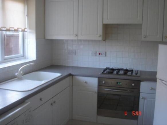 31FoxgloveCloseKitchen