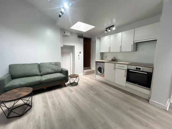 Studio Flat for Rent, W1H
