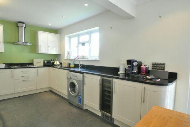 Kitchen/Breakfast Ro