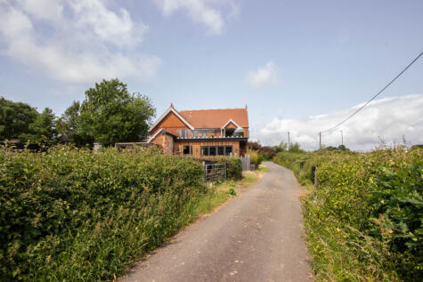 Somerton Villa, 218 Newport Road, Cowes, Isle of Wight