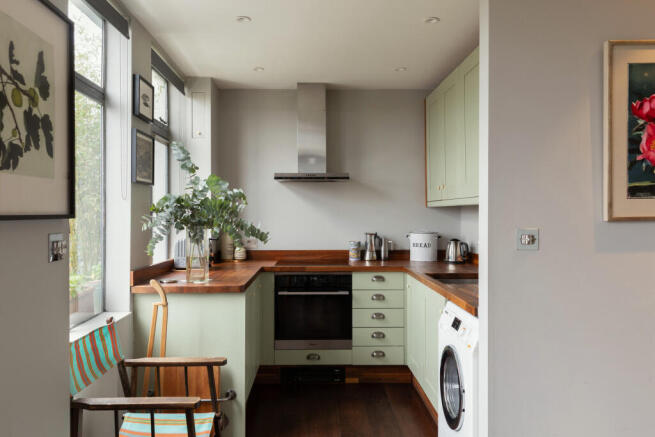 329292 - RF-TRINITY-COURT-WC1X-034.jpg