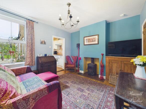 CAM02127G0-PR0390-STILL004