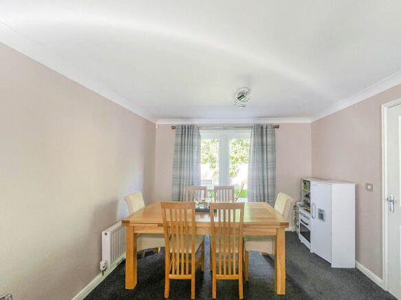 4 bed Detached for sale Image 7