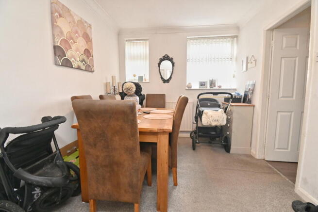 3 bed Terraced for sale Image 7