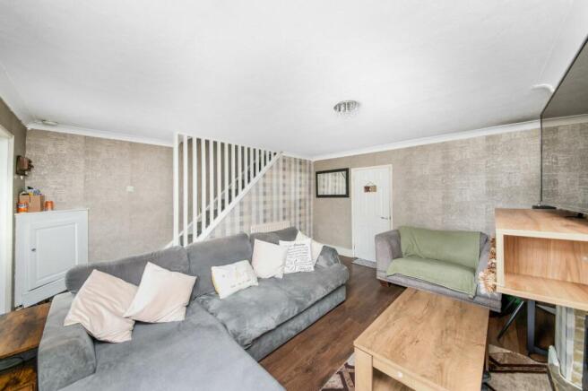 OPEN-PLAN LIVING DINING ROOM