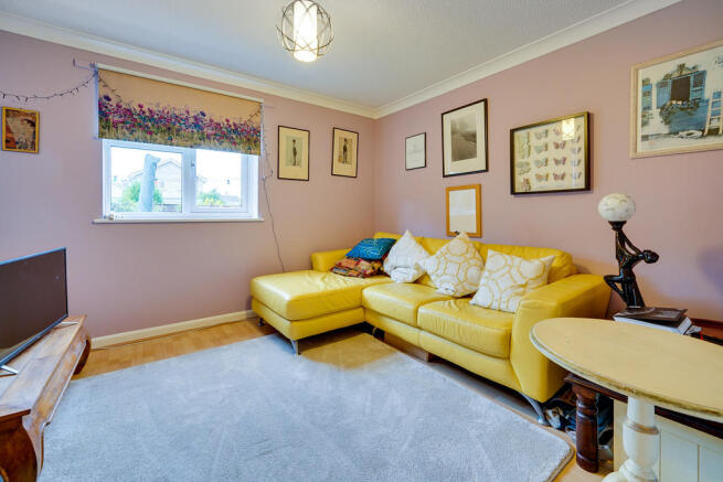 Family Room/Bedro...