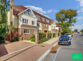 Flat 10, 114 Landsdowne Court, Nether Street, Ballards Lane To Dollis Road, London N12 8EU