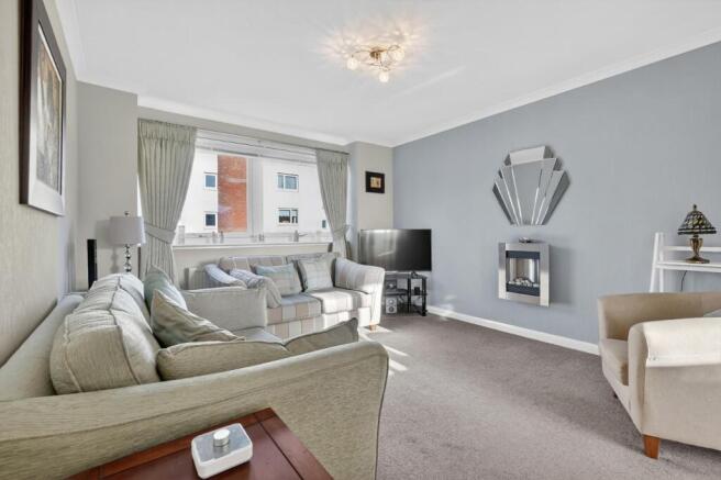 5_74 brisbane street, largs _05.jpg