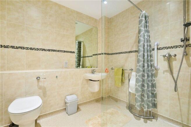 1 bed Apartment for sale Image 8