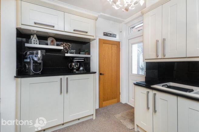 4 bed House for sale Image 11
