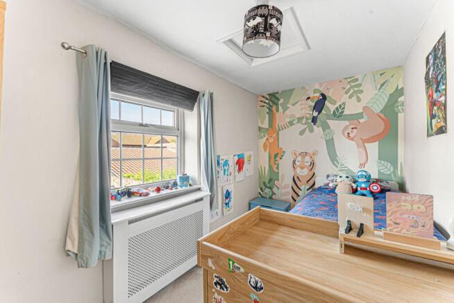 5 bed Semi-Detached for sale Image 12