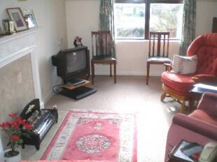 lounge/dining room