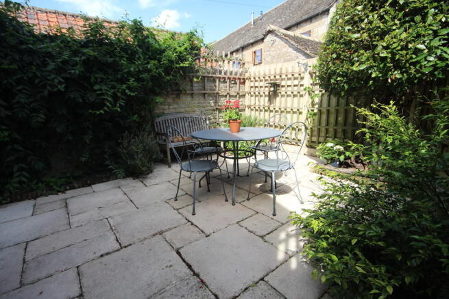 Photo 16