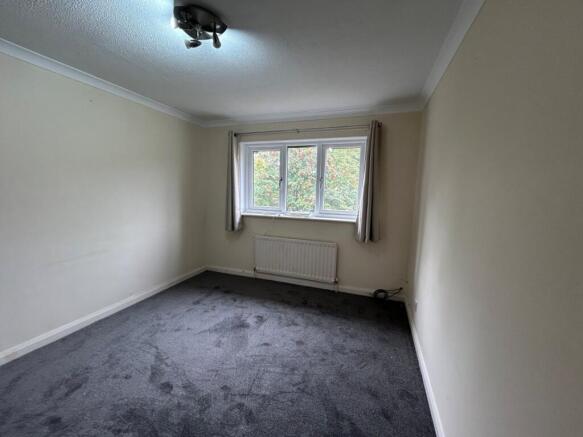 4 bed Detached to rent Image 12
