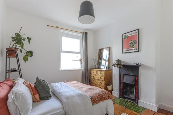 Wyndham Crescent 82-19.jpg