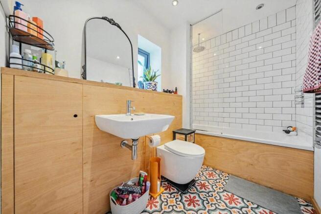 2 bed Terraced for sale Image 5