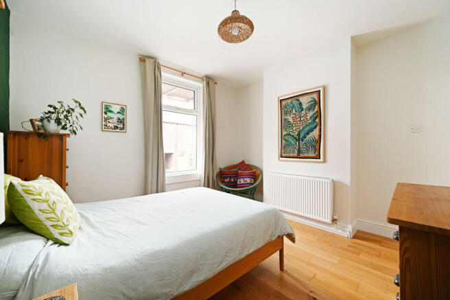 3 bed Terraced for sale Image 11