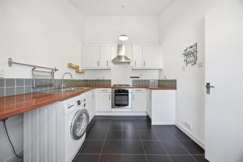 Braybourne Close, Uxbridge