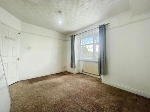 3 bed Semi-Detached for sale Image 10