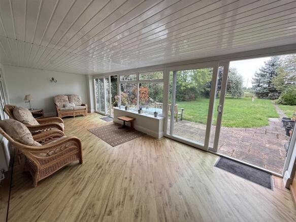 Craythorne Road, Stretton, Burton-On-Trent photo 4