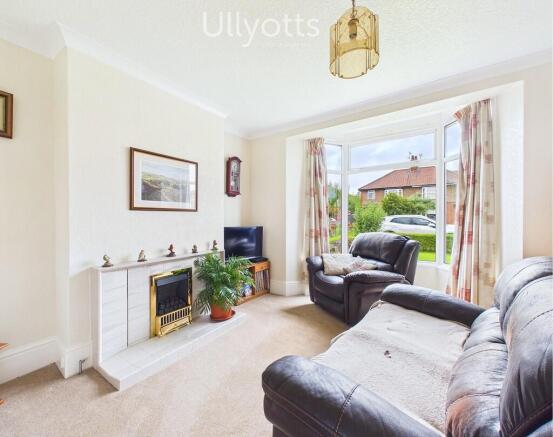 4 bed Semi-Detached for sale Image 4