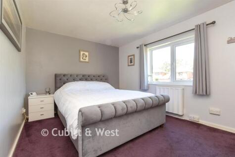 Willow Close, Beare Green, Surrey