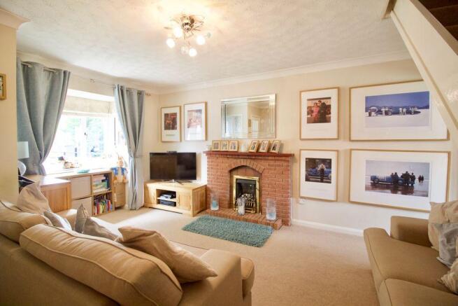 Living room - angle 1