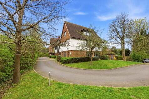 Old Mile House Court, St. Albans, Hertfordshire, AL1