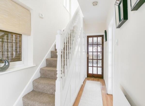 cam05591g0pr0133still031001