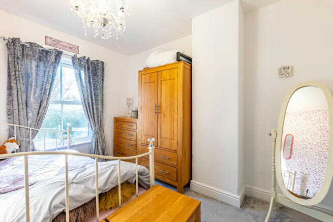 bedroom2b